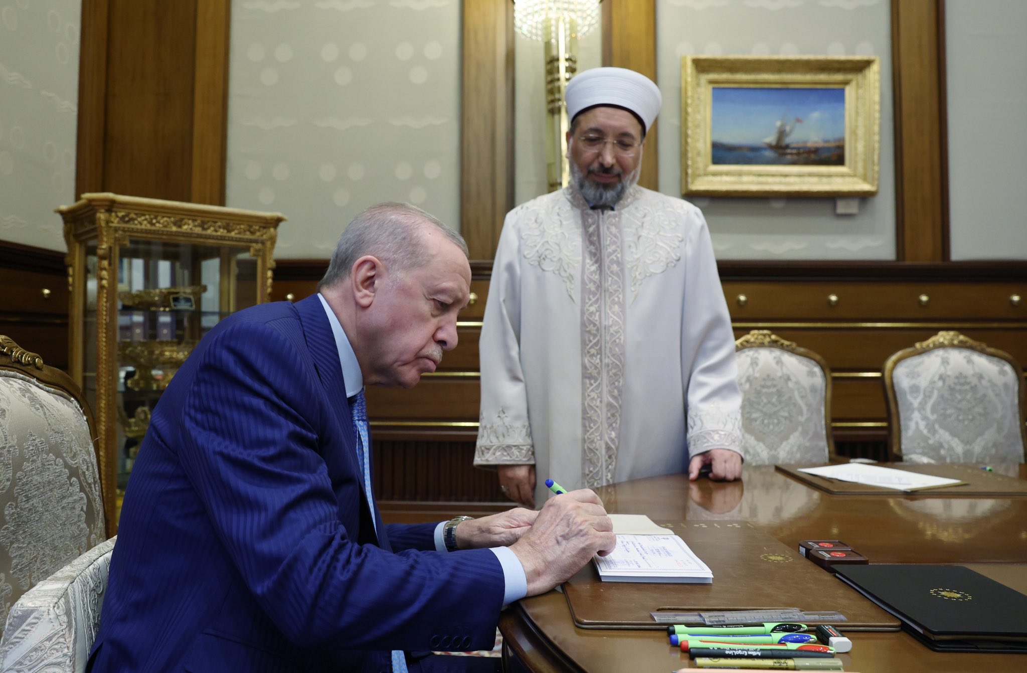 Cumhurbaşkanı Erdoğan kurban vekaletini Türkiye Diyanet Vakfına verdi