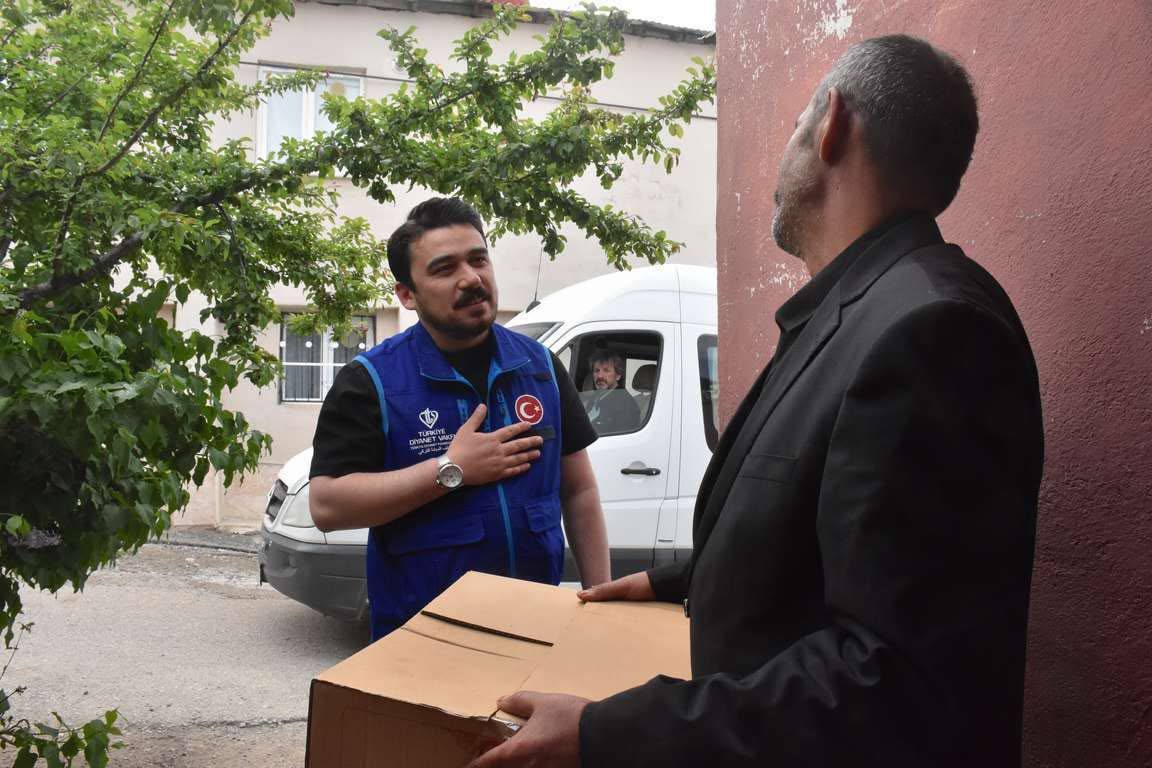 Türkiye Diyanet Vakfı, Kurban Bayramı'nda ne kadar kurban kesti? TDV Genel Müdürü Turan açıkladı