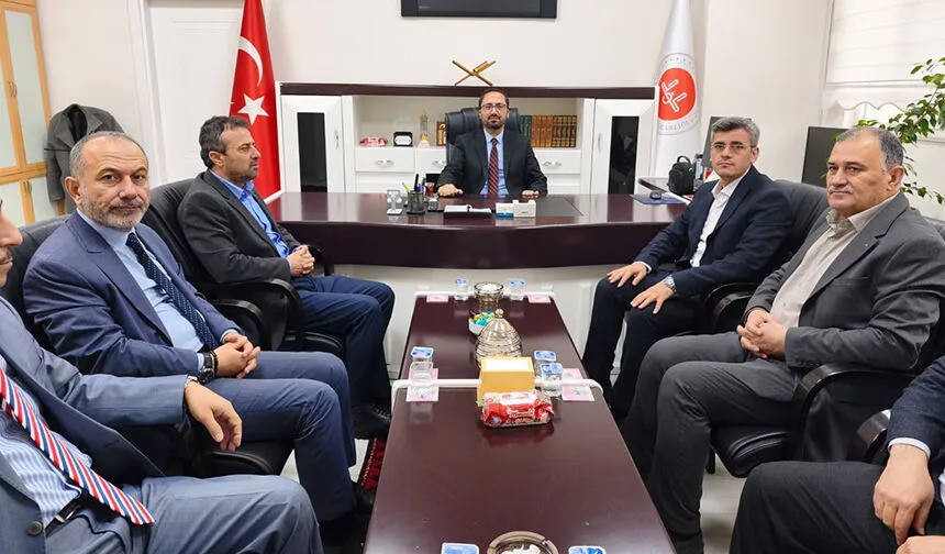 TÖRENE PERSONEL DE KATILDI